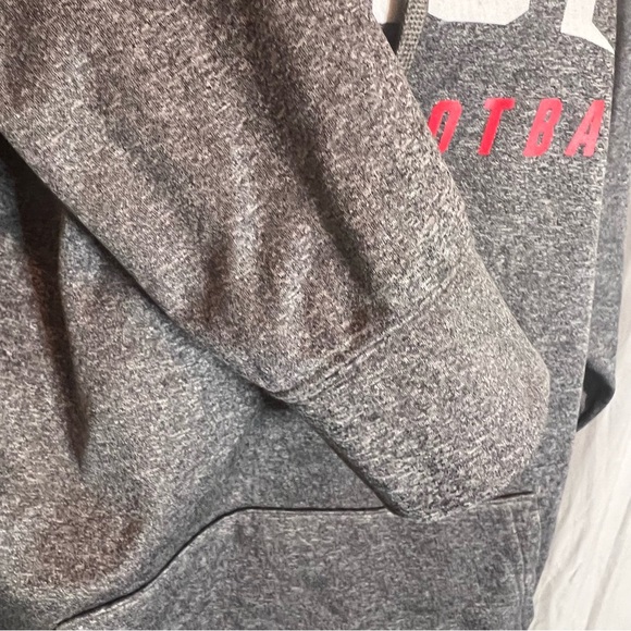 Majestic brand New England Patriots hoodie - Picture 3 of 6